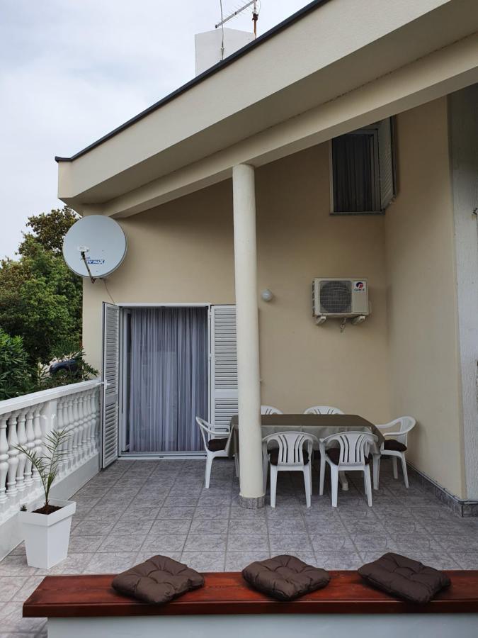 Apartment Tinateo, Gajac Novalja Kültér fotó